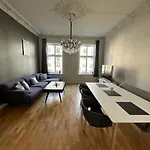 Classy Central Apartment Frogner